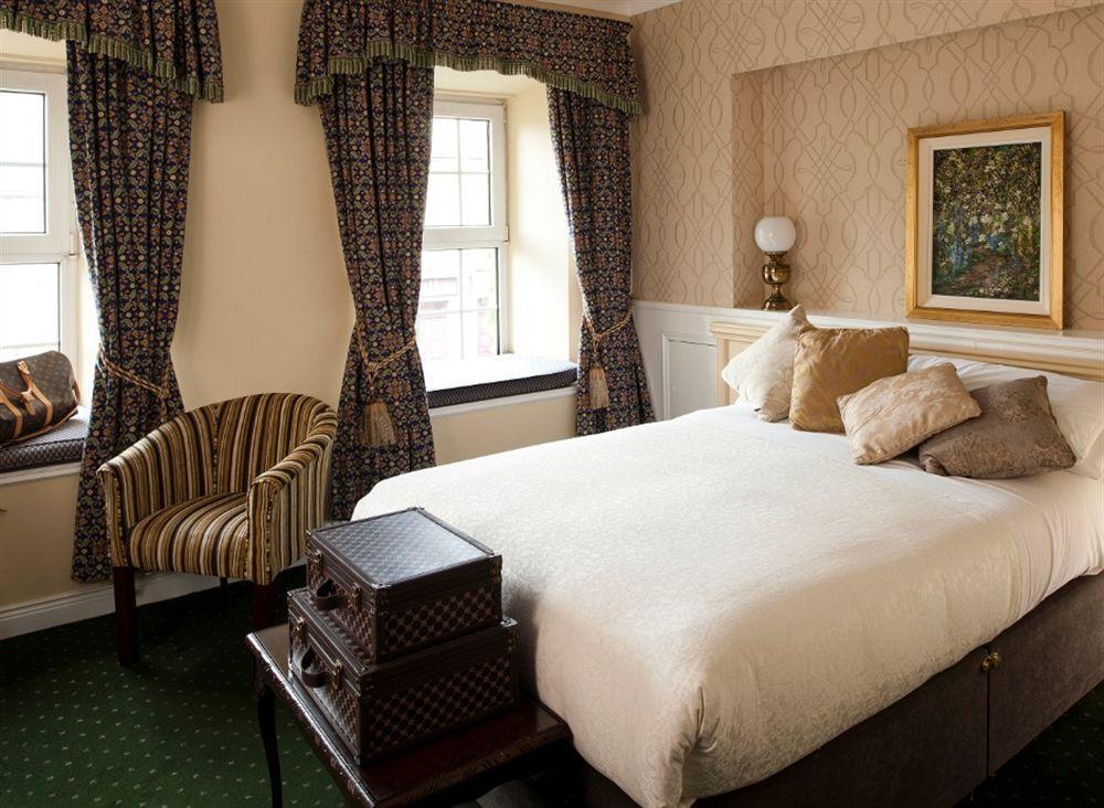 Kee'S Hotel Stranorlar Екстер'єр фото