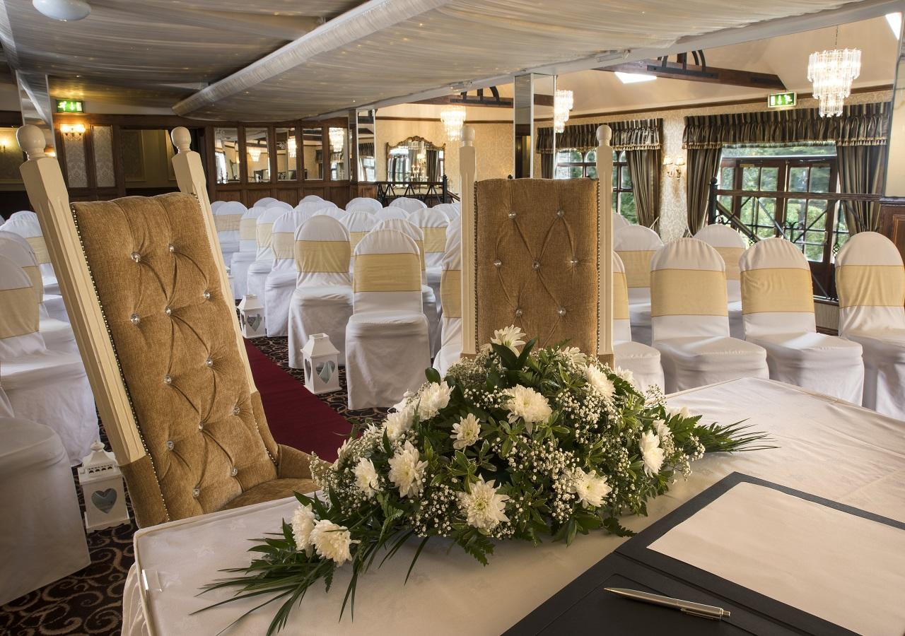 Kee'S Hotel Stranorlar Екстер'єр фото